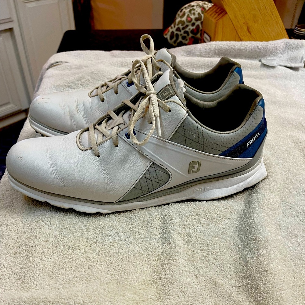 FootJoy Men's Pro SL Golf Shoes white & blue spineless size 13